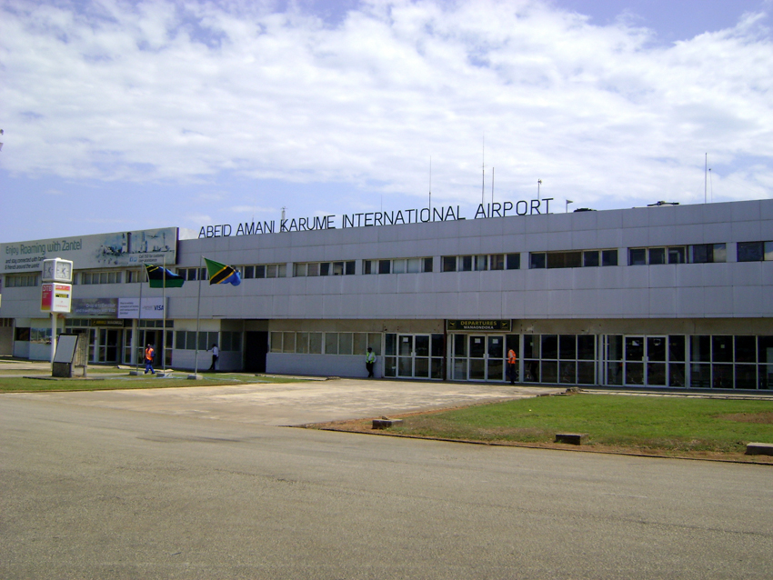 Abeid_Amani_Karume_International_Airport_2013-2.jpg