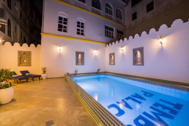 Tembo Hotel